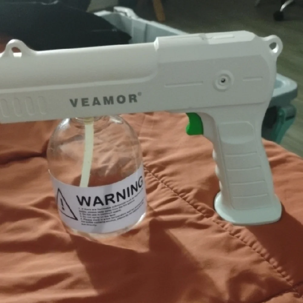 White and Green VR Spray Gun